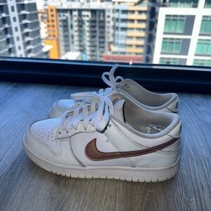 Nike White and Bronze Sneakers